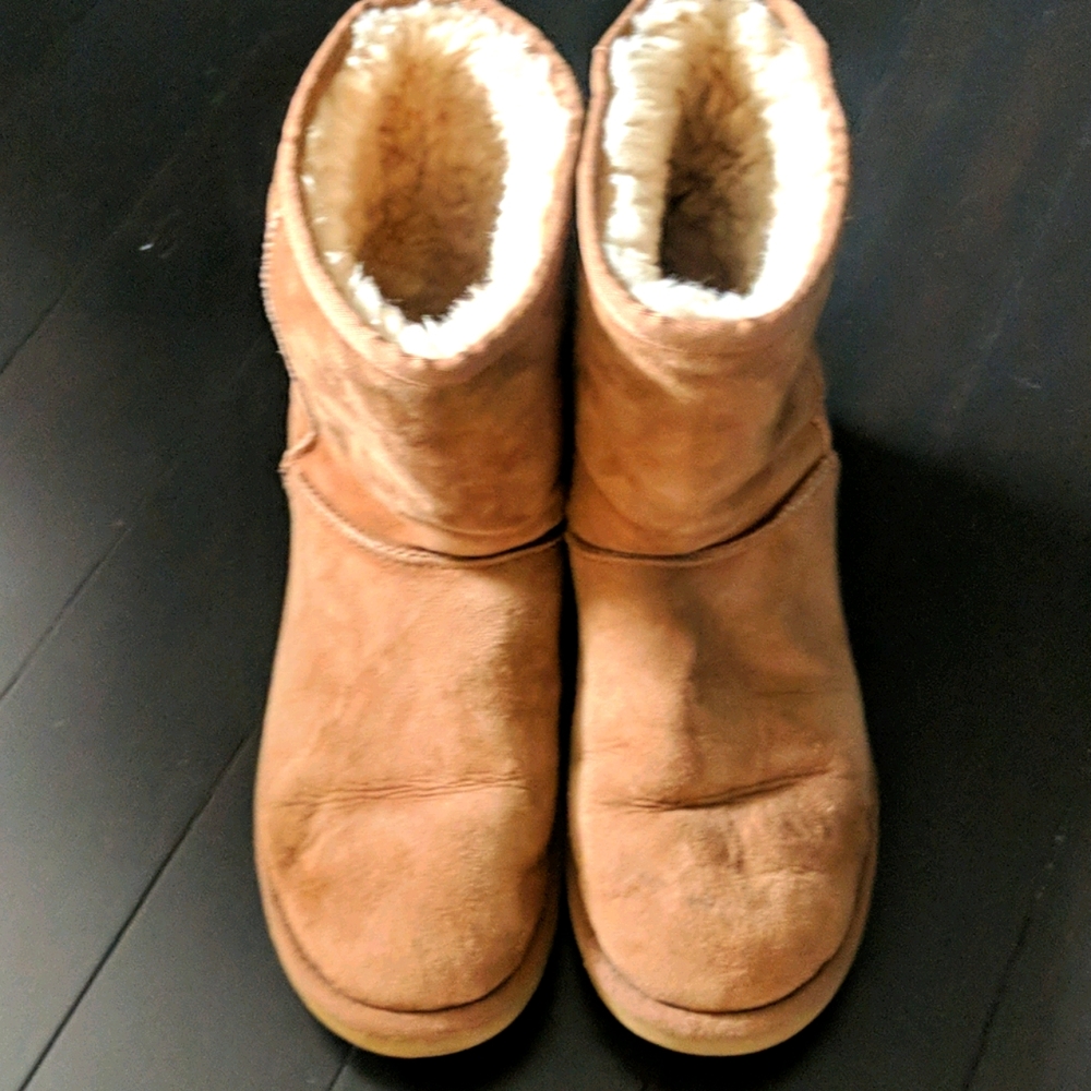 Classic Uggs - image 1
